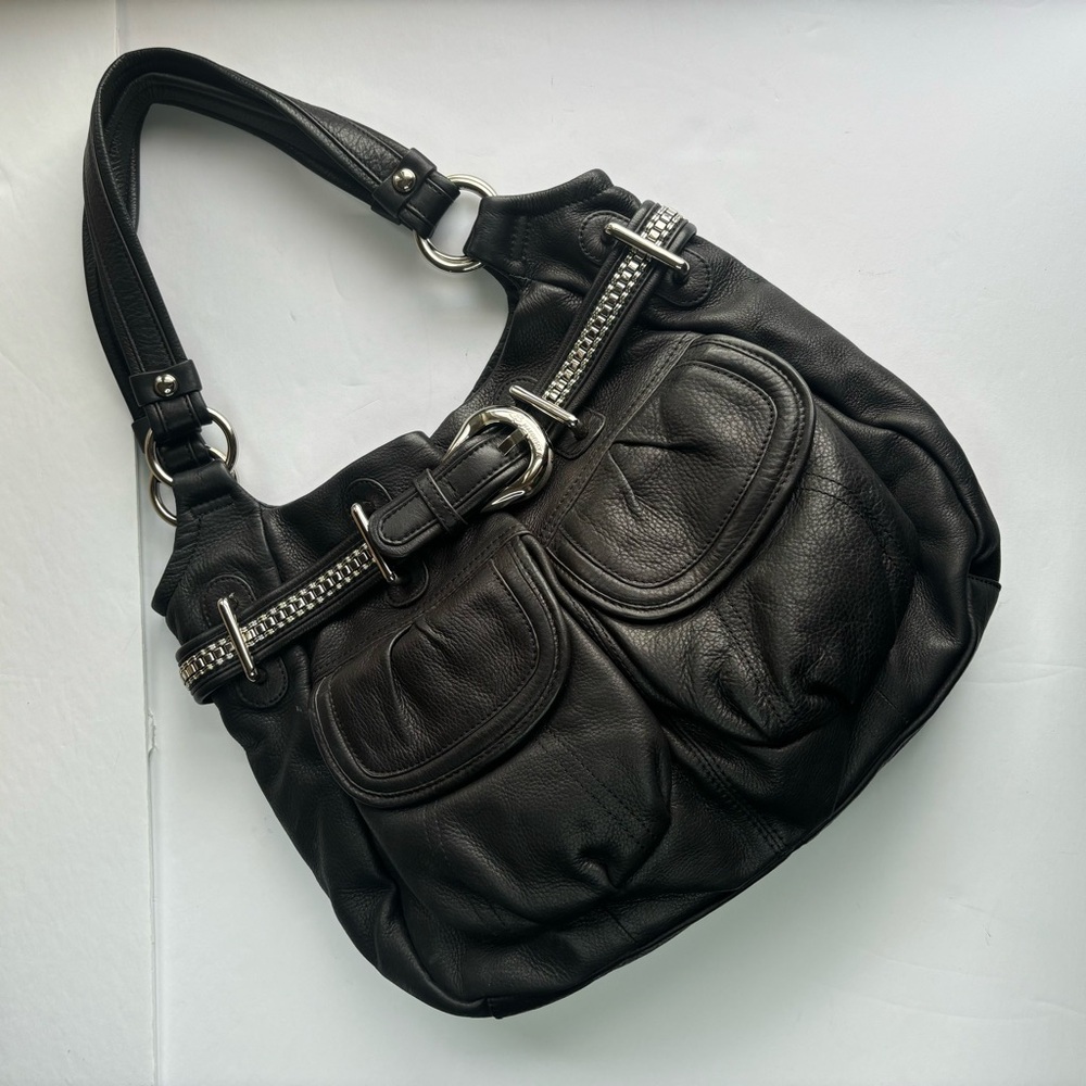 B. Makowsky Black Leather Buckle Bag